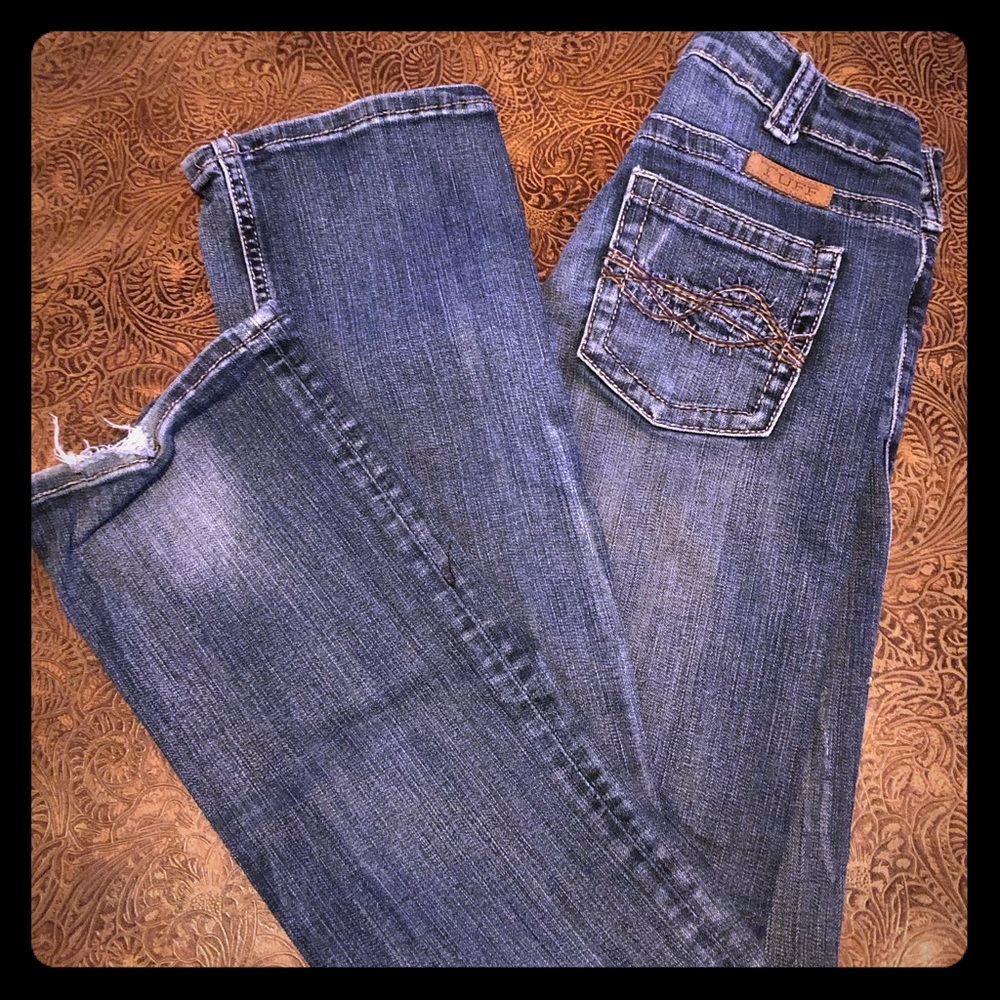 Cowgirl Tuff Don’t Fence Me In Dark 26 x 35